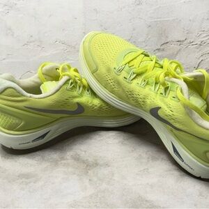 Nike Women's Lime Green Athletic Shoes